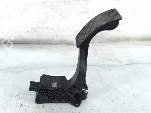 pedal-seat-ibiza-v-kj1-kjg-2017-38338494 main image