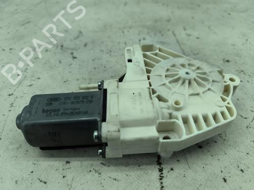 Right front window motor AUDI A5 (8T3) 2.7 TDI | BP38338513E20 - Image 3