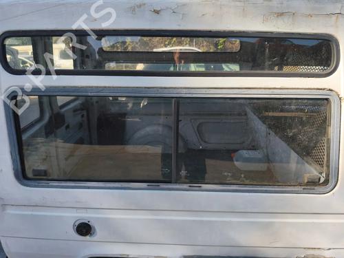 Panel rude bagtil venstre Panel rude bagtil venstre 38483769 38483769
