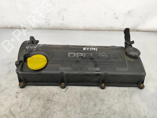 Used Valve cover Valve cover 38449668 38449668