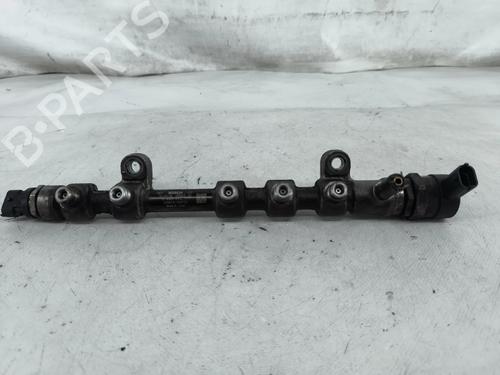 injection-rail-toyota-auris-_e15_-2006-2007-2008-2009-2010-2011-2012-2013-38514277 main image