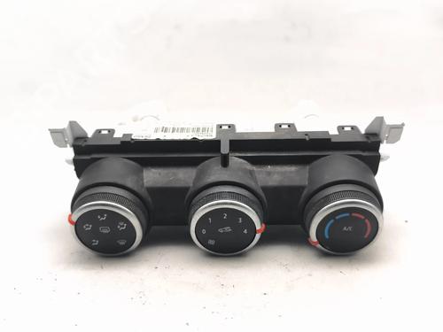 climate-control-renault-clio-v-b7_-2019-38338657 main image