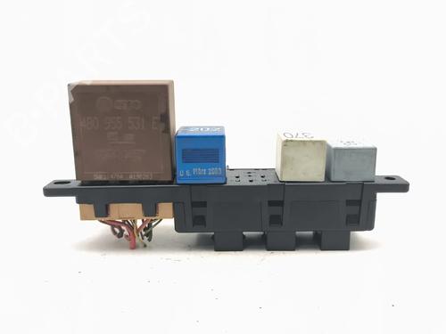 Used Fuse box Fuse box AUDI A6 C5 Avant (4B5, 4B6) 2.5 TDI (180 hp) 38540756 38540756