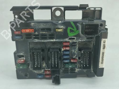 Used Fuse box Fuse box PEUGEOT 206 Hatchback (2A/C) 1.1 i (60 hp) 38525962 38525962