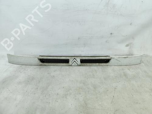 Used Grille Grille 38602068 38602068