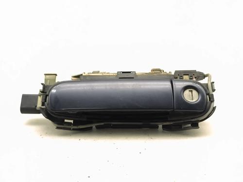 front-left-exterior-door-handle-audi-a3-8l1-1996-1997-1998-1999-2000-2001-2002-2003-2004-2005-2006-38602106 main image
