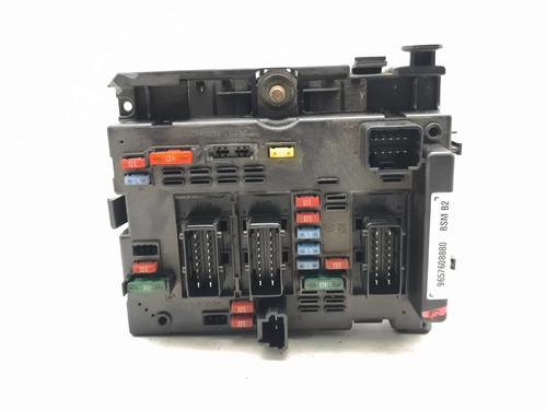 Used Fuse box Fuse box PEUGEOT 206 Hatchback (2A/C) 1.4 HDi eco 70 (68 hp) 38604735 38604735