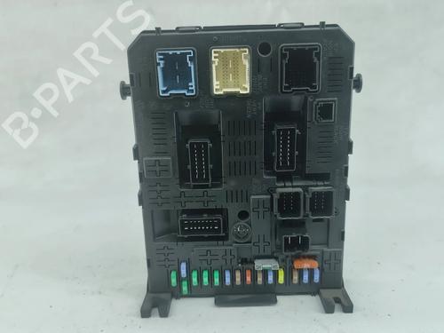 Used Fuse box Fuse box PEUGEOT 3008 I MPV (0U_) 1.6 HDi (109 hp) 38638600 38638600