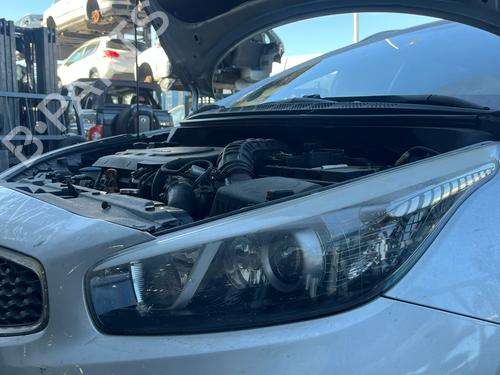 Left headlight KIA CEE'D Sportswagon (JD) 1.6 CRDi 136 | BP38701232C28 - Image 3