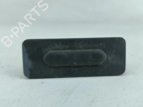 Used Tailgate handle Tailgate handle RENAULT CLIO V (B7_) 1.0 TCe 90 (B7MT) (91 hp) 38709611 38709611