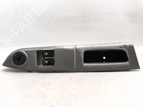 Used Left front window switch Left front window switch HYUNDAI GETZ (TB) 1.1 (63 hp) 38796898 38796898