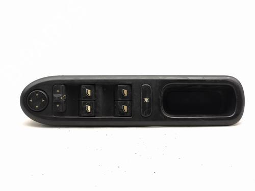 Used Left front window switch Left front window switch PEUGEOT 407 (6D_) 2.0 HDi 135 (6DRHRH, 6DRHRE, 6DRHRG, 6DRHRJ) (136 hp) 38796960 38796960