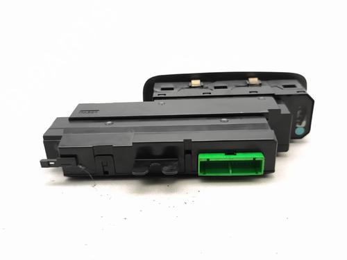 Left front window switch VOLVO V70 II (285) 2.5 TDI | BP38913284I27 - Image 4