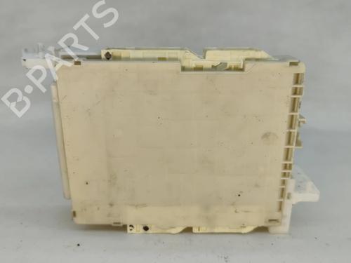 Used Fuse box Fuse box TOYOTA YARIS (_P13_) 1.5 Hybrid (NHP130_) (101 hp) 38774504 38774504