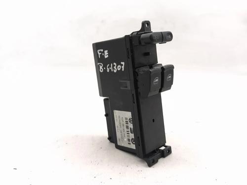 Left front window switch VW PASSAT B5 (3B2) 1.9 TDI | BP38937561I27 - Image 2