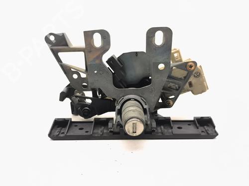 tailgate-lock-vw-passat-b5-3b2-1996-1997-1998-1999-2000-2001-38937560 main image