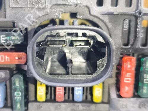 Fuse box CITROËN C5 II Break (RE_) 1.6 HDi (RE9HZC, RE9HYB) | BP38962645E1 - Image 8