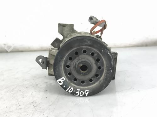 ac-compressor-toyota-auris-_e15_-2006-2007-2008-2009-2010-2011-2012-2013-38514276 main image