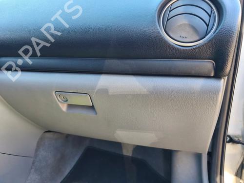 Used Glove box Glove box 39003077 39003077