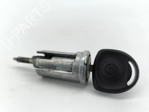 ratlastndingslas-opel-corsa-c-x01-2000-2001-2002-2003-2004-2005-2006-2007-2008-2009-39003127 main image