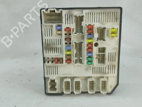 Used Fuse box Fuse box RENAULT LAGUNA III Grandtour (KT0/1) 1.5 dCi (KT0A, KT0R, KT02) (110 hp) 38986646 38986646
