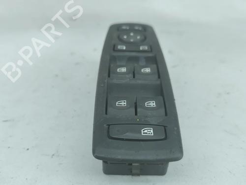 Used Left front window switch Left front window switch RENAULT LAGUNA III Grandtour (KT0/1) 1.5 dCi (KT0A, KT0R, KT02) (110 hp) 38986653 38986653