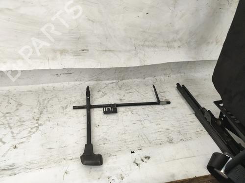 Left front seat BMW 1 (E87) 118 d | BP38450082C15 - Image 2