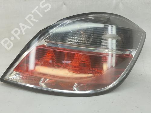 right-taillight-opel-astra-h-a04-2004-2005-2006-2007-2008-2009-2010-2011-2012-2013-2014-39050030 main image