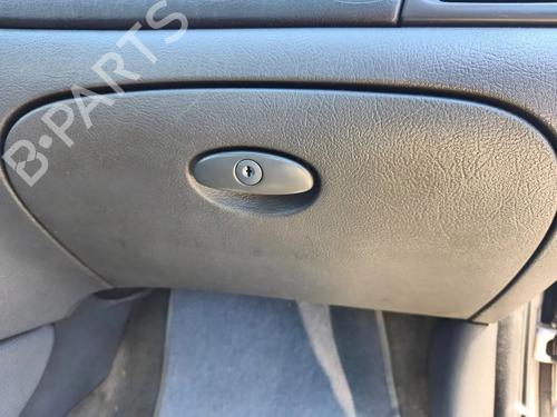glove-box-citroen-c5-i-break-de_-2001-2002-2003-2004-39104052 main image