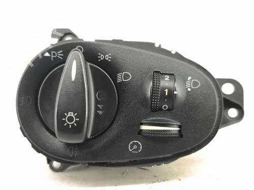 headlight-switch-ford-focus-i-turnier-dnw-1999-2000-2001-2002-2003-2004-2005-2006-2007-39139956 main image