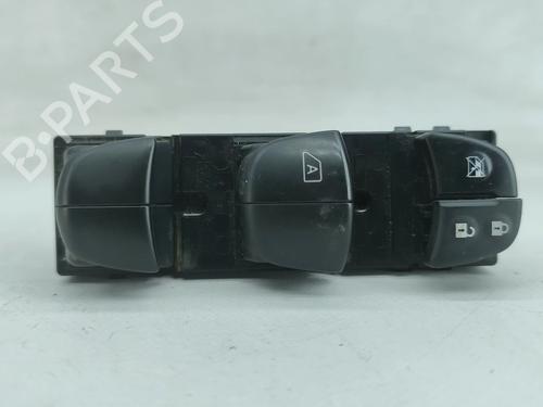 Used Left front window switch Left front window switch NISSAN PULSAR Hatchback (C13) 1.5 dCi (110 hp) 39144707 39144707