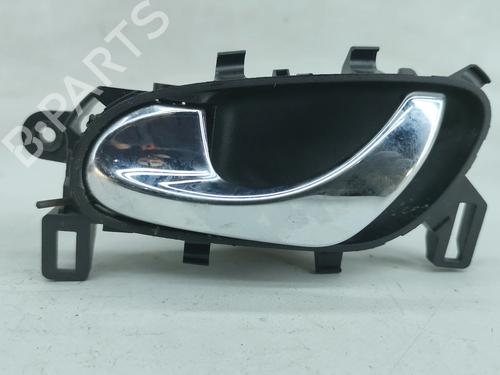 Used Front left interior door handle Front left interior door handle 39144721 39144721