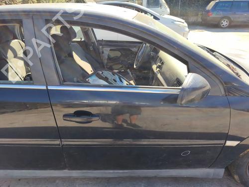 Used Right front door Right front door 39449463 39449463