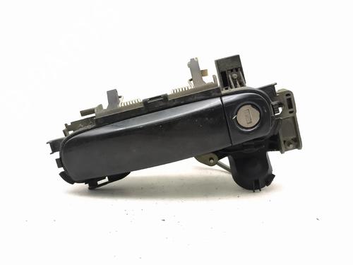 front-left-exterior-door-handle-audi-a4-b6-avant-8e5-2000-2001-2002-2003-2004-2005-39474982 main image
