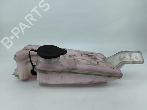 Used Windscreen washer tank Windscreen washer tank DACIA JOGGER (RK_) 1.0 TCe 90 ECO-G (RKMT) (91 hp) 39558432 39558432