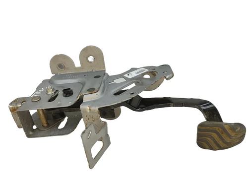 Used Break pedal Break pedal RENAULT MEGANE IV Grandtour (K9A/M/N_) 1.3 TCe 140 (K9NB) (140 hp) 39622880 39622880