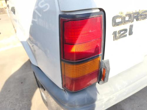 Farolim esquerdo Farolim esquerdo OPEL CORSA A Hatchback (S83) 1.2 i (F08, M08, F68, M68) (45 hp) 39696256 39696256