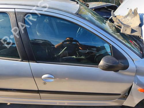 Dør højre fortil Dør højre fortil PEUGEOT 206 Hatchback (2A/C) 1.1 i (60 hp) 39696268 39696268
