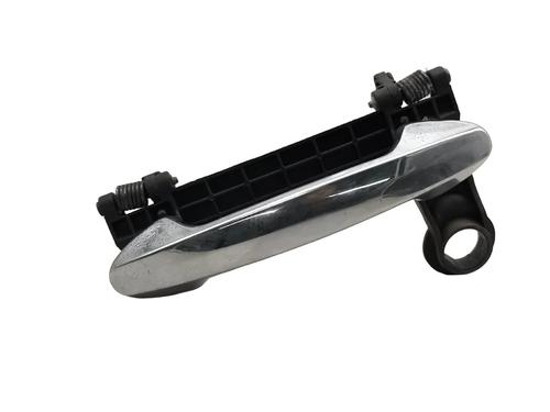 Used Front left exterior door handle Front left exterior door handle LANCIA LYBRA (839_) 1.9 JTD (839.AXI1A, 839.AXN1A, 839.CXL1A) (116 hp) 39715146 39715146