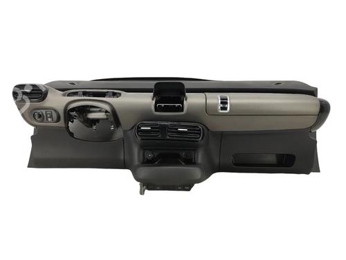 dashboard-citroen-c4-cactus-2014-39903020 main image
