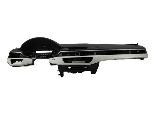 dashboard-audi-a4-b9-avant-8w5-8wd-2015-39911974 main image