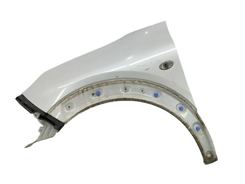 left-front-fenders-citroen-c4-cactus-2014-39903570 main image