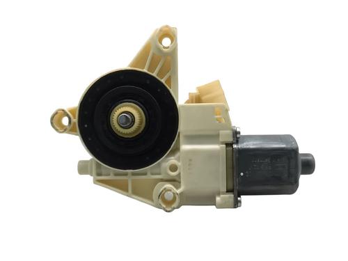 right-front-window-motor-mercedes-benz-e-class-t-model-s212-2009-2010-2011-2012-2013-2014-2015-2016-39945879 main image