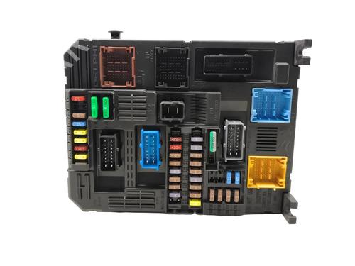 fuse-box-citroen-c3-aircross-ii-2r_-2c_-2017-39963947 main image