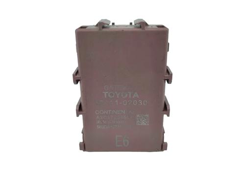Used Electronic module Electronic module TOYOTA COROLLA Estate (_E21_) 1.8 Hybrid (ZWE211W) (122 hp) 40078209 40078209
