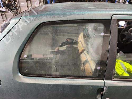 Used Rear right quarter glass Rear right quarter glass PEUGEOT 106 I (1A, 1C) 1.1 (60 hp) 40235248 40235248