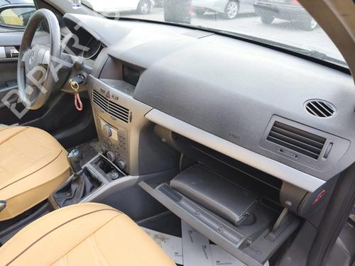 Used Dashboard Dashboard OPEL ASTRA H (A04) 1.4 (L48) (90 hp) 40257686 40257686