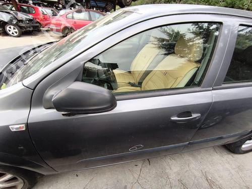 Used Left front door Left front door OPEL ASTRA H (A04) 1.4 (L48) (90 hp) 40257684 40257684