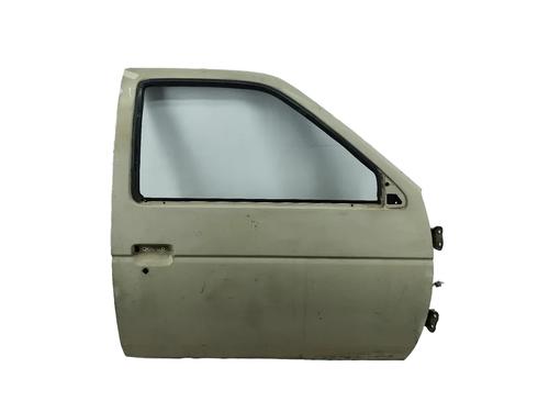 Used Right front door Right front door NISSAN PICK UP (D21) 2.3 D (69 hp) 40282156 40282156