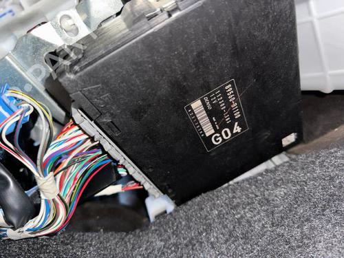 Engine control unit (ECU) DAIHATSU SIRION (M3_) 1.3 (M301) 89560b1100